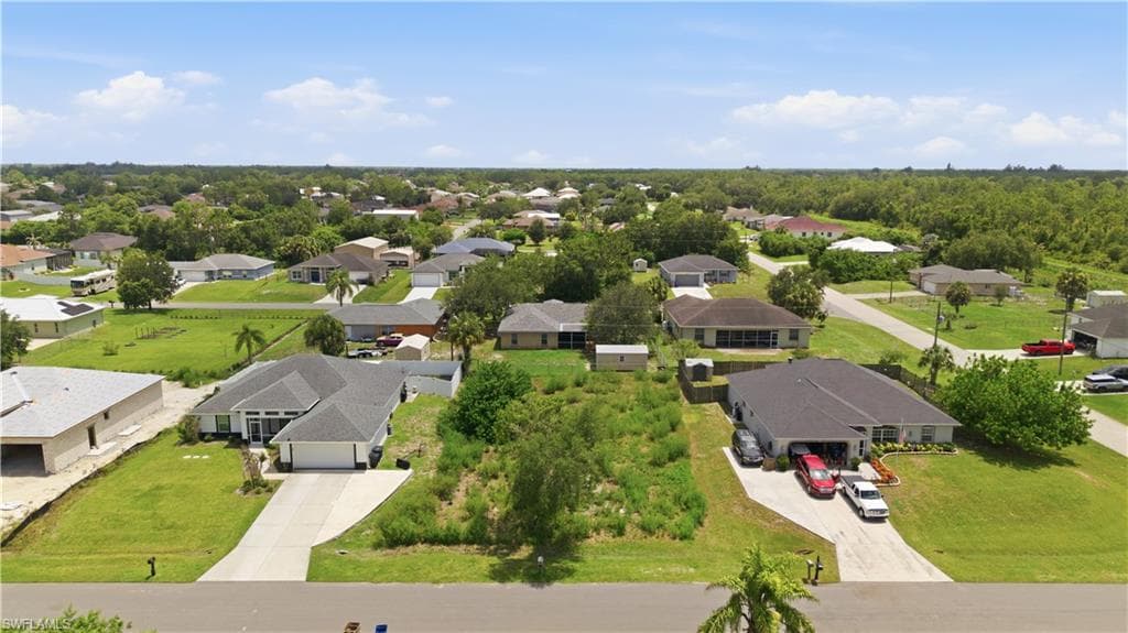 6421 Castlewood CIR-2