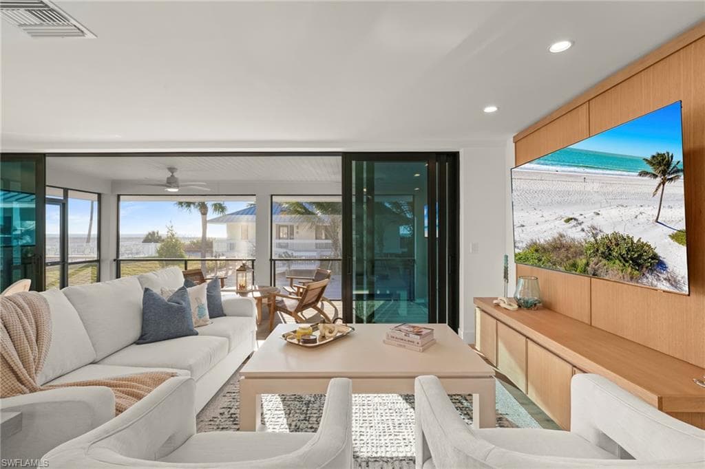 25 Beach Homes-2