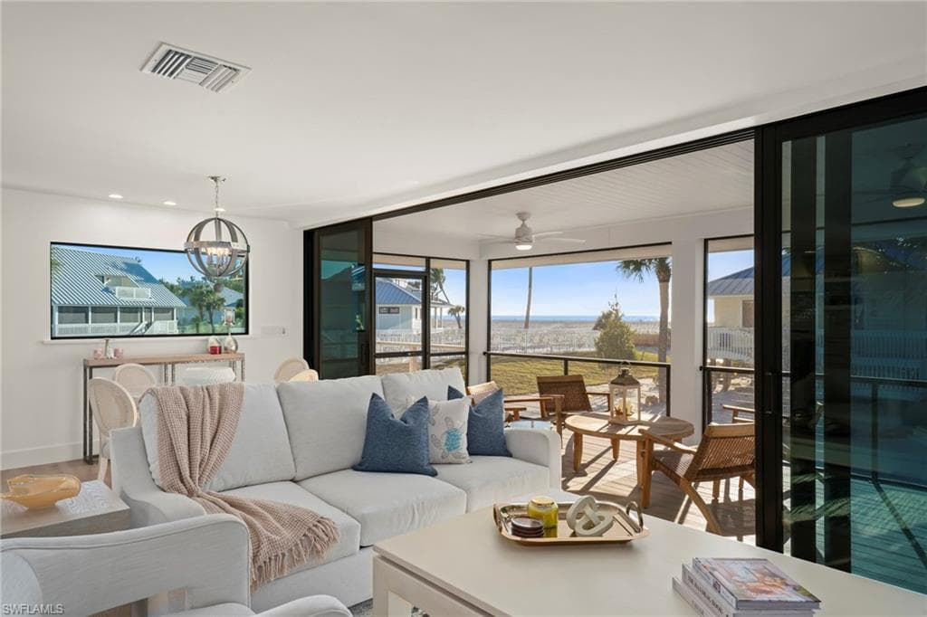 25 Beach Homes-13