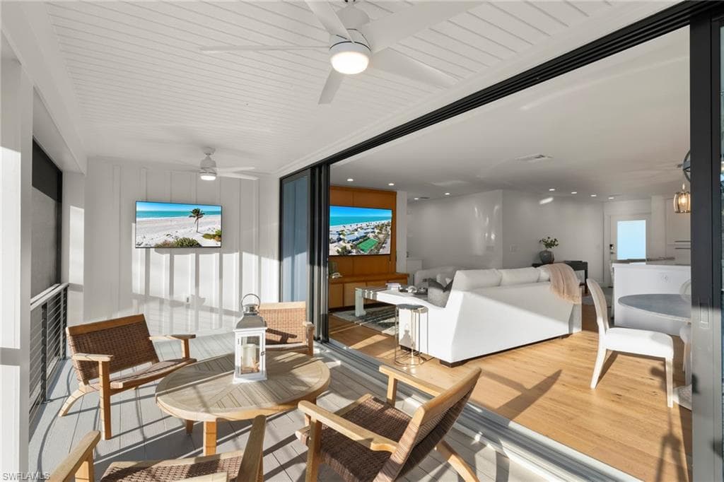 25 Beach Homes-16