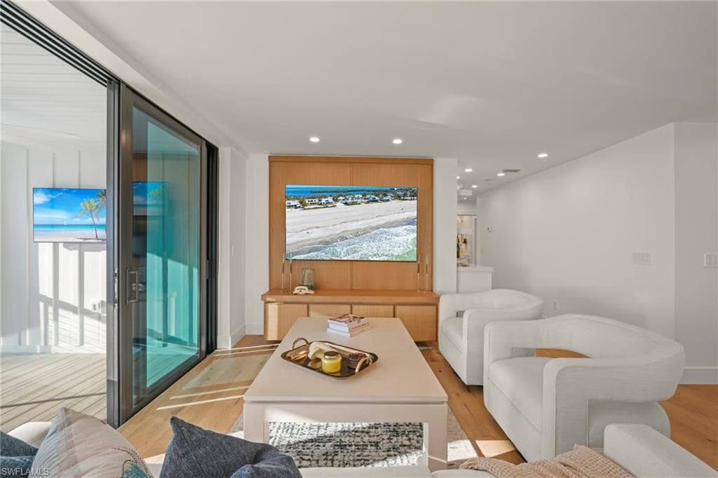 25 Beach Homes-14