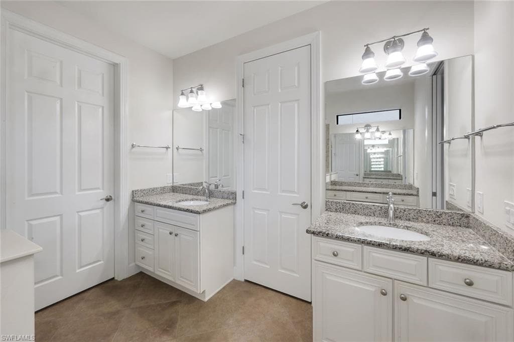 16367 Halberry LN-28