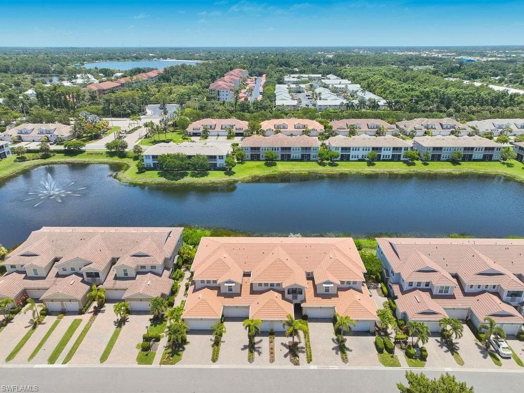 4601 Arboretum CIR 102-2