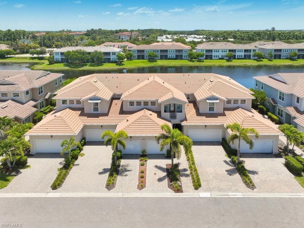 4601 Arboretum CIR 102-1