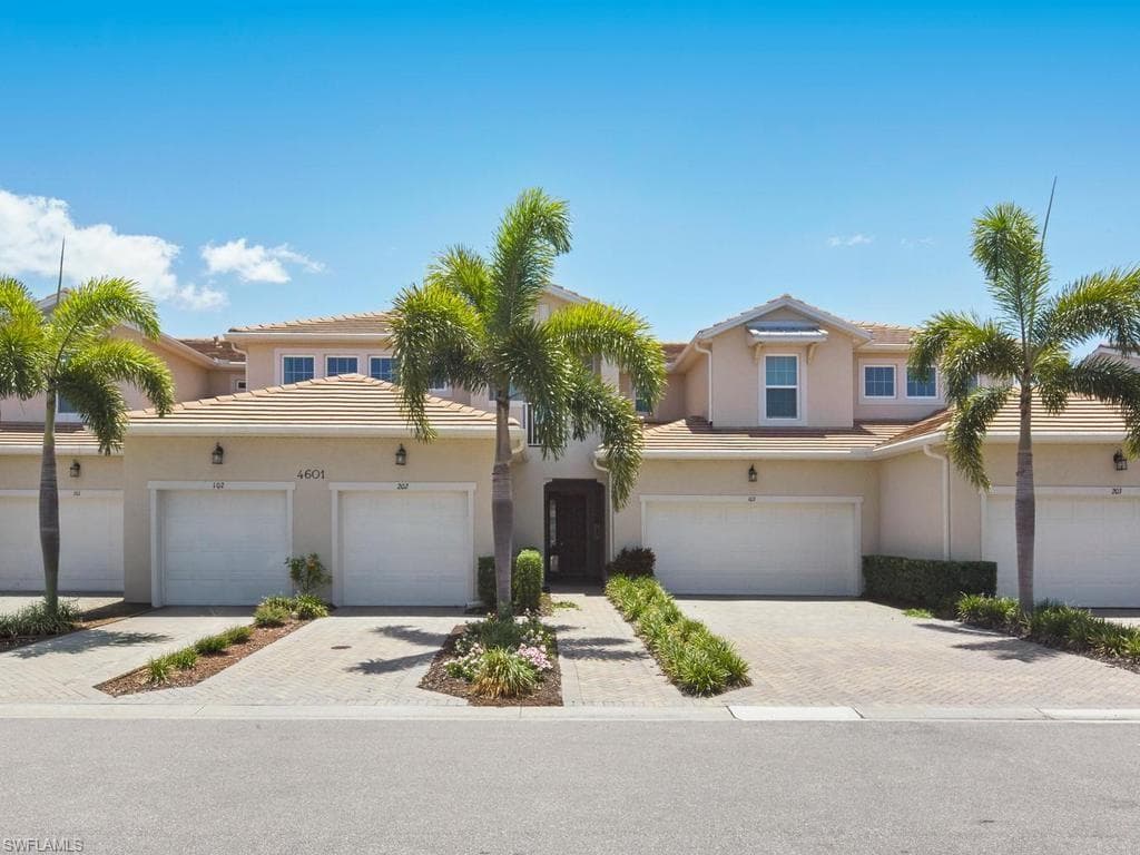 4601 Arboretum CIR 102-20