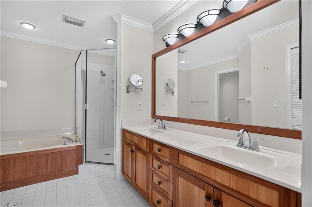 8371 Grand Palm DR 1-18