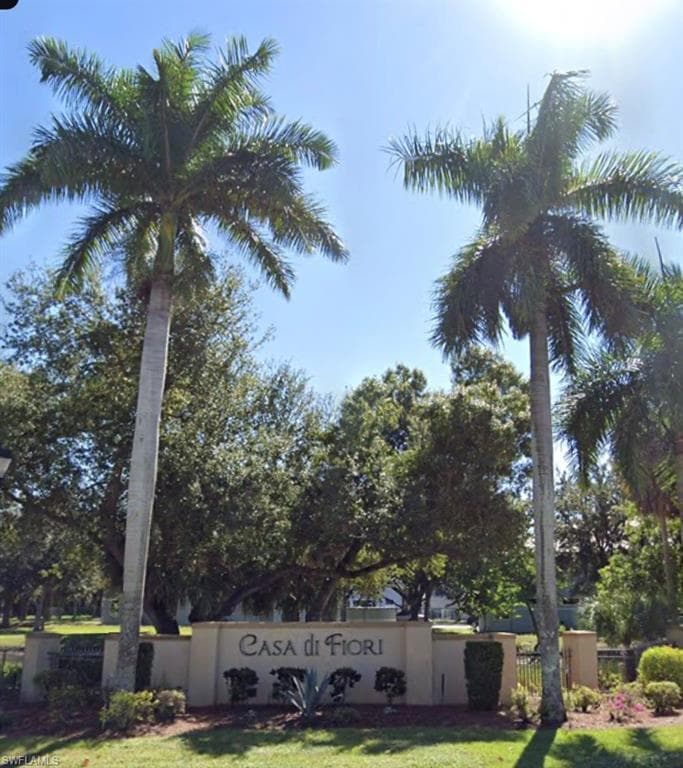 1137 Winding Pines CIR 205-23