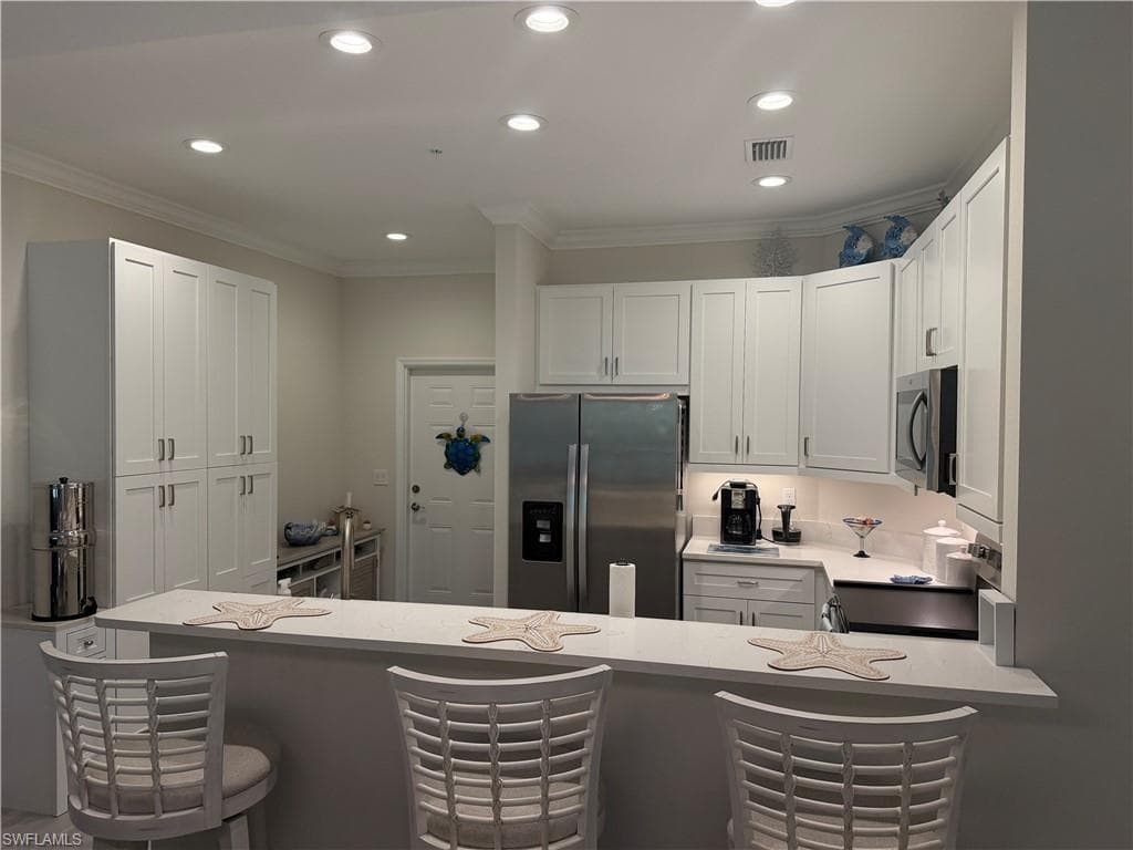 1137 Winding Pines CIR 205-5