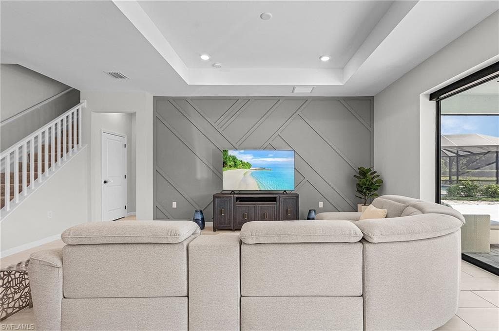 10440 Ventana LN-12