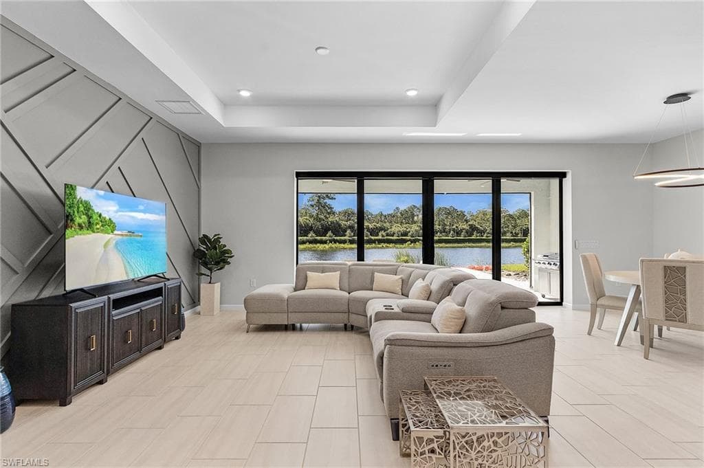 10440 Ventana LN-11