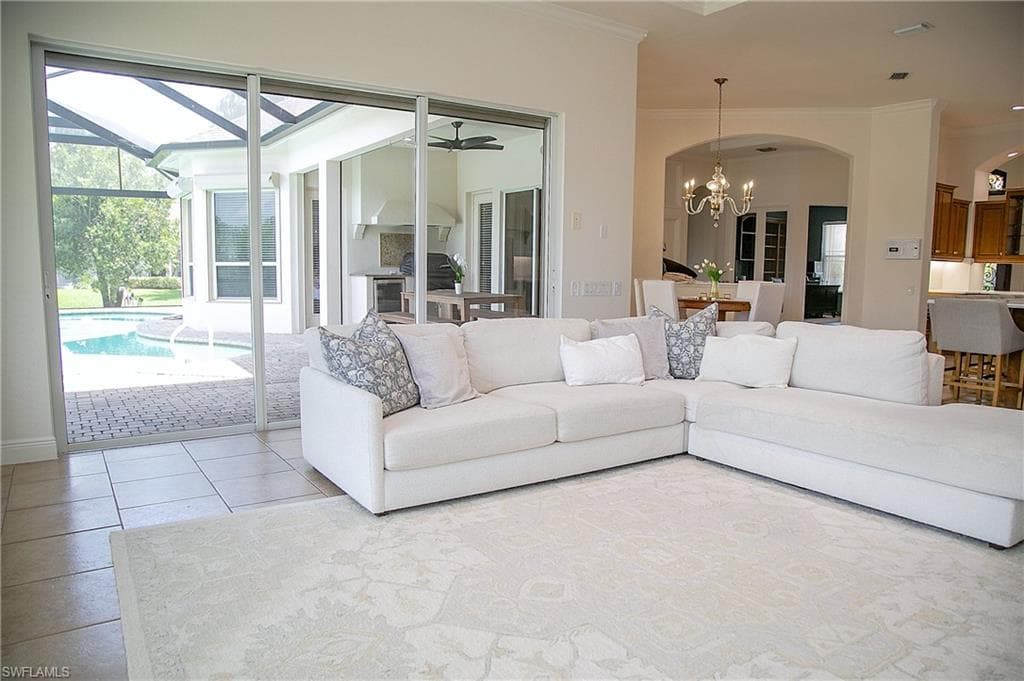 15200 Blackhawk DR-36