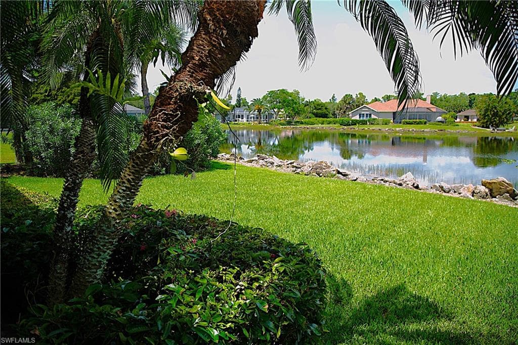 15200 Blackhawk DR-44