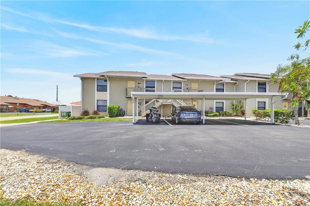 4708 SW 8th PL 201-31