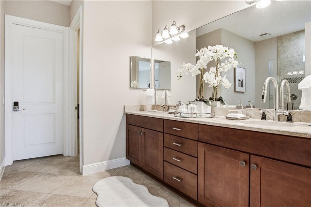 4433 Tamarind WAY-28