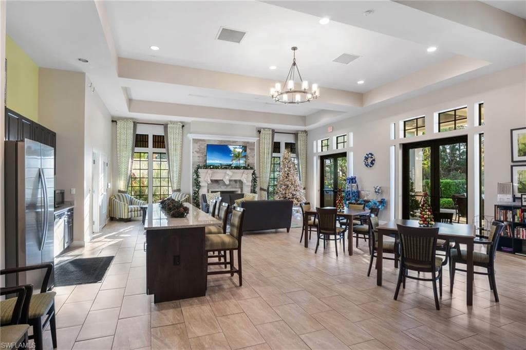 4433 Tamarind WAY-50