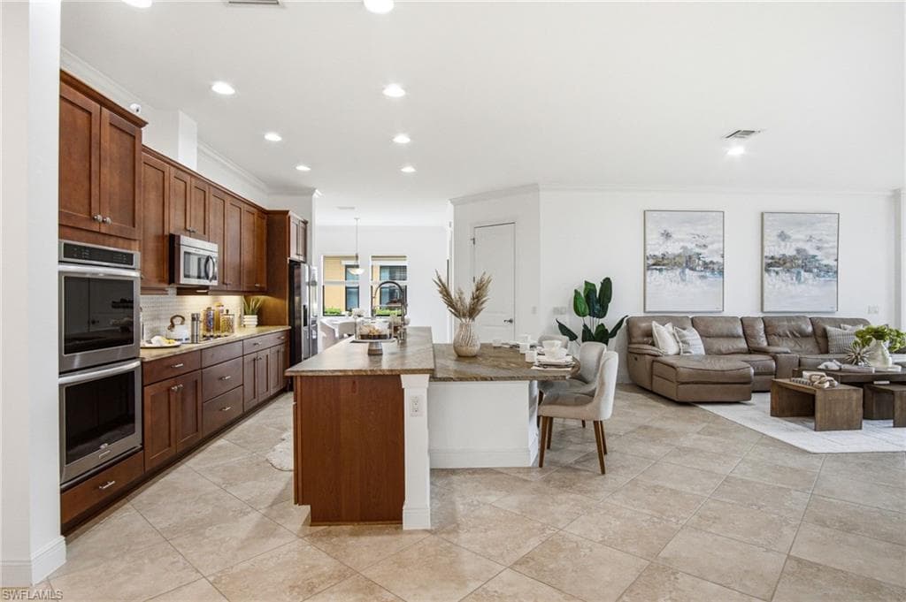4433 Tamarind WAY-15