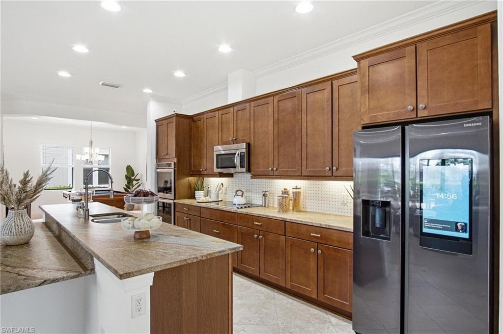 4433 Tamarind WAY-19