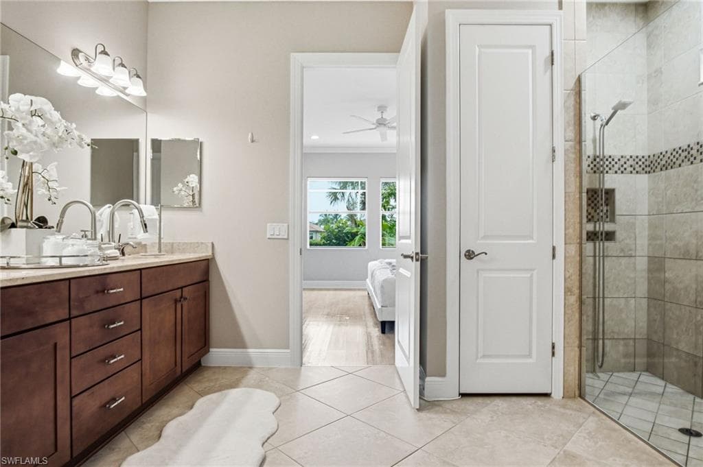 4433 Tamarind WAY-29