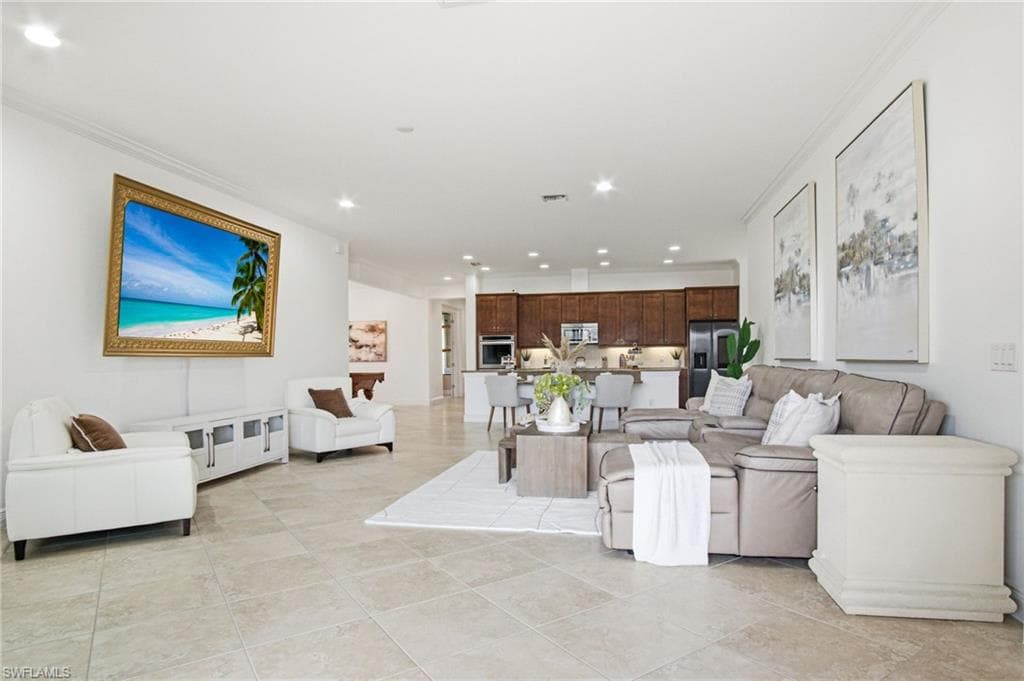4433 Tamarind WAY-25