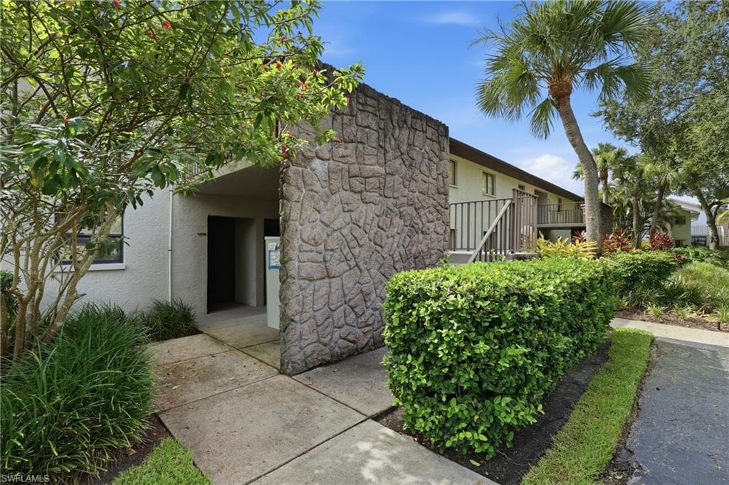 10 Beth Stacey BLVD 206-18