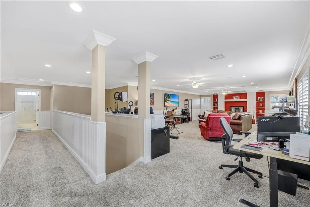 88 Burnt Pine DR-9