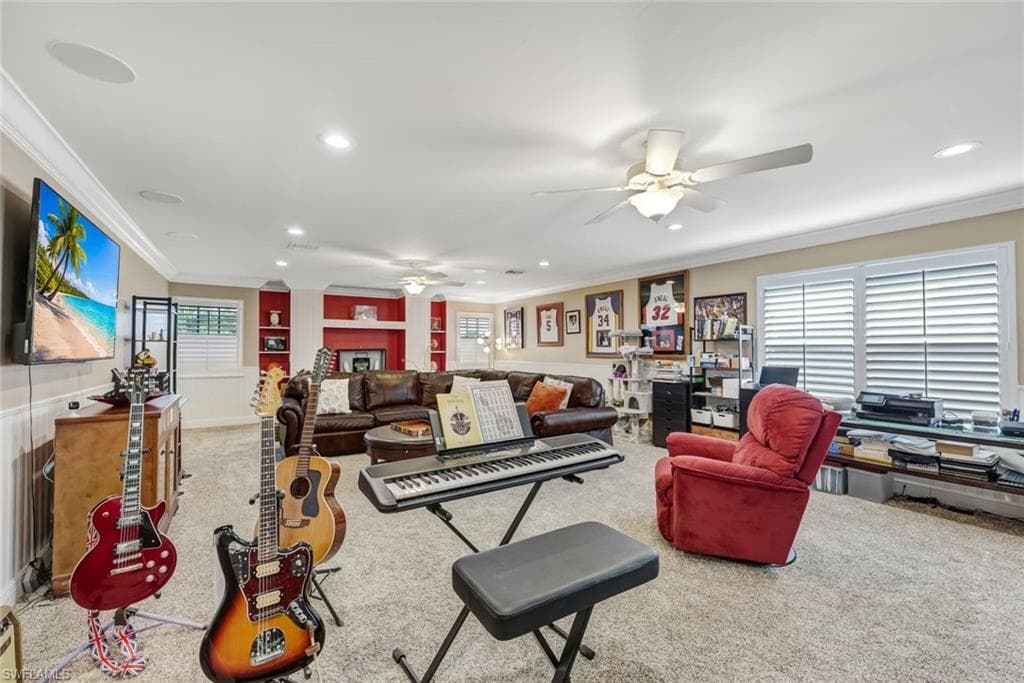 88 Burnt Pine DR-10
