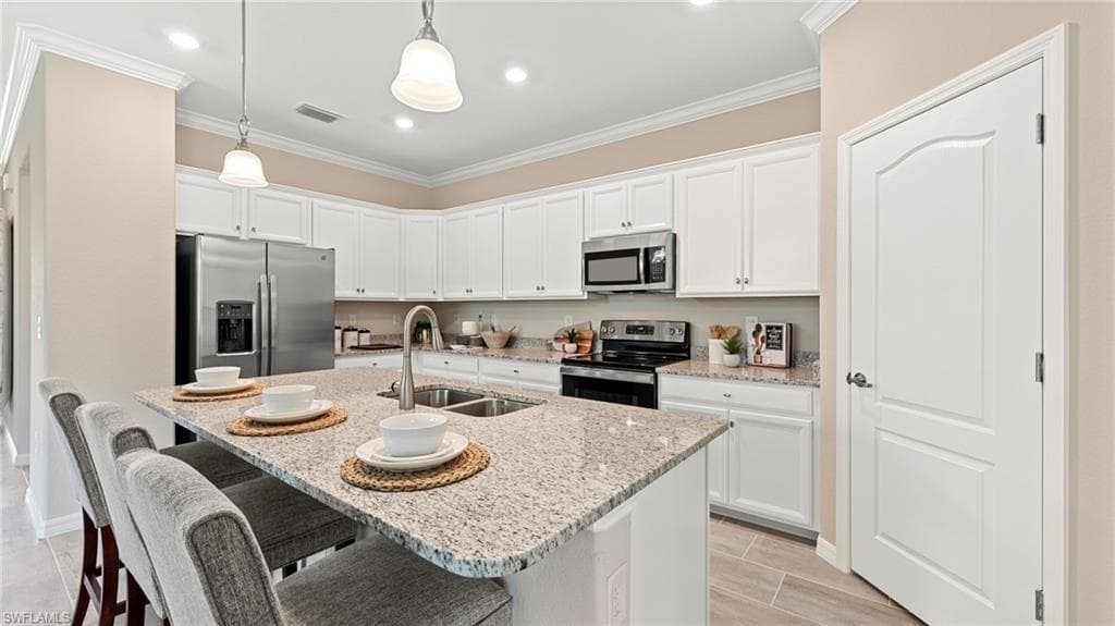17455 Saddleback LOOP-11