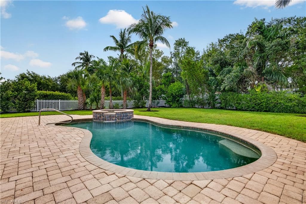 12281 McGregor Palms DR-29