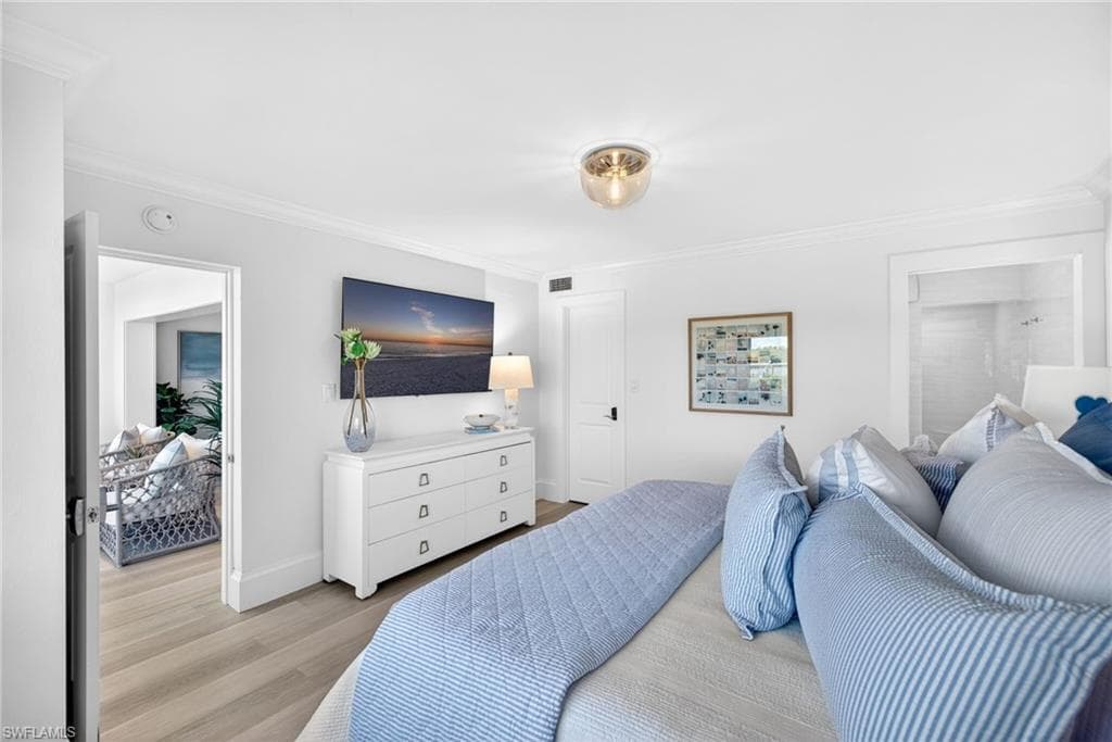 309 Goodlette-Frank RD S A204-13