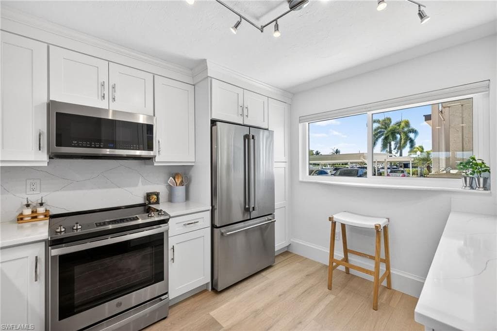 309 Goodlette-Frank RD S A204-9