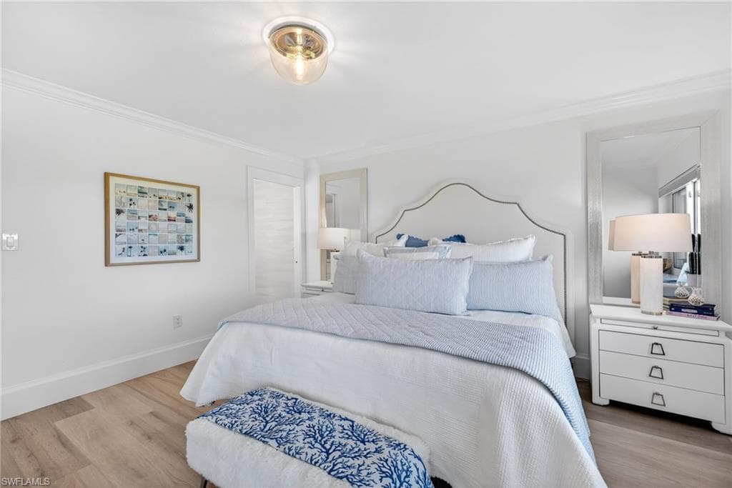 309 Goodlette-Frank RD S A204-11