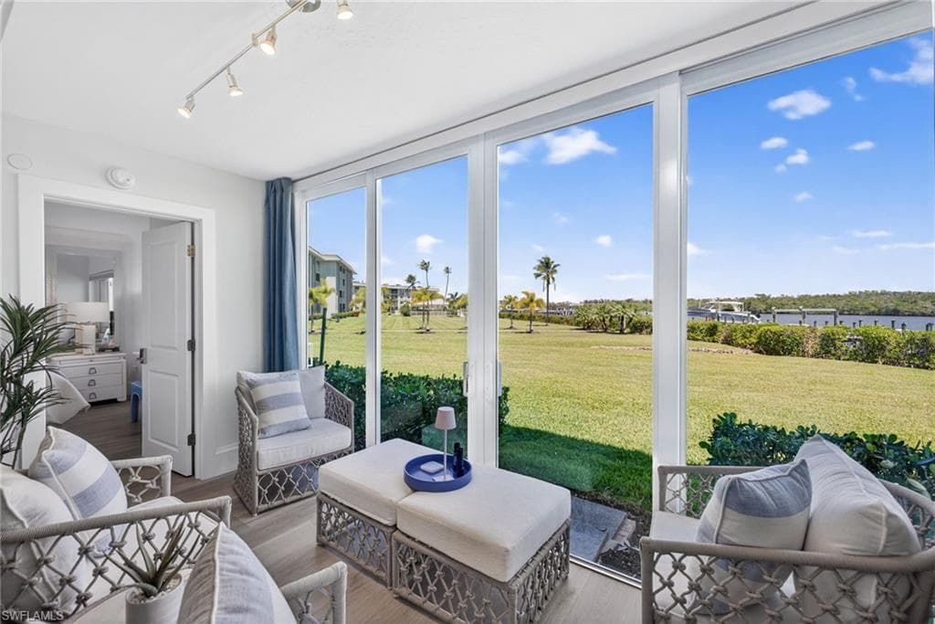 309 Goodlette-Frank RD S A204-19