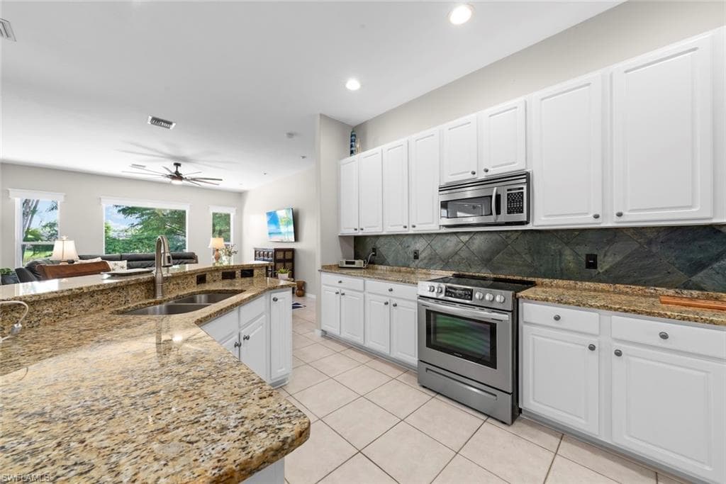 8951 Abbotsford TER-19