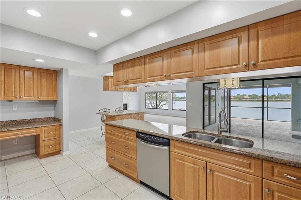 5350 Harborage DR-13