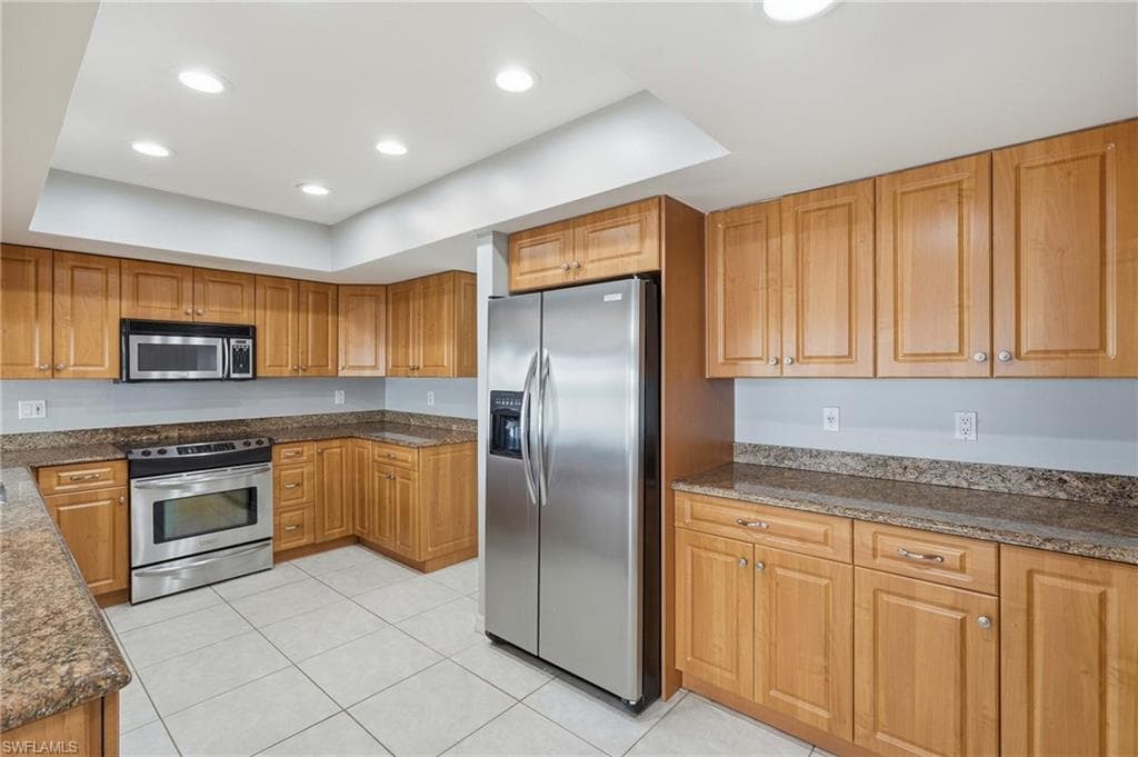 5350 Harborage DR-14