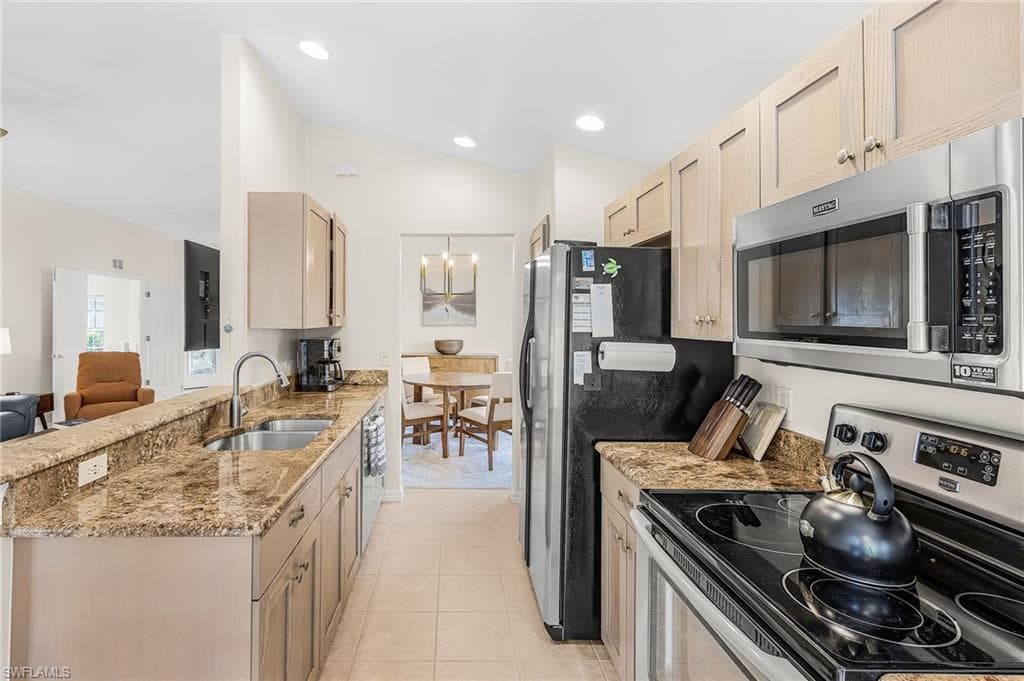 9964 Horse Creek RD-17