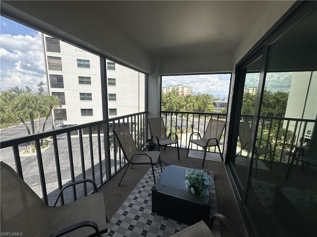 6893 Estero BLVD 426-16