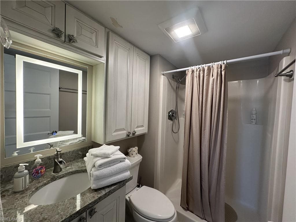 6893 Estero BLVD 426-14
