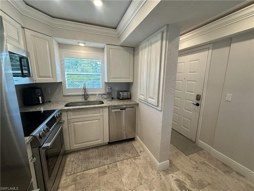 6893 Estero BLVD 426-4