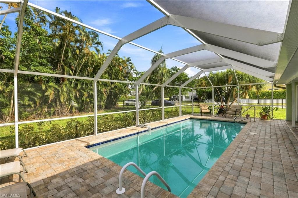 2741 McGregor BLVD-26