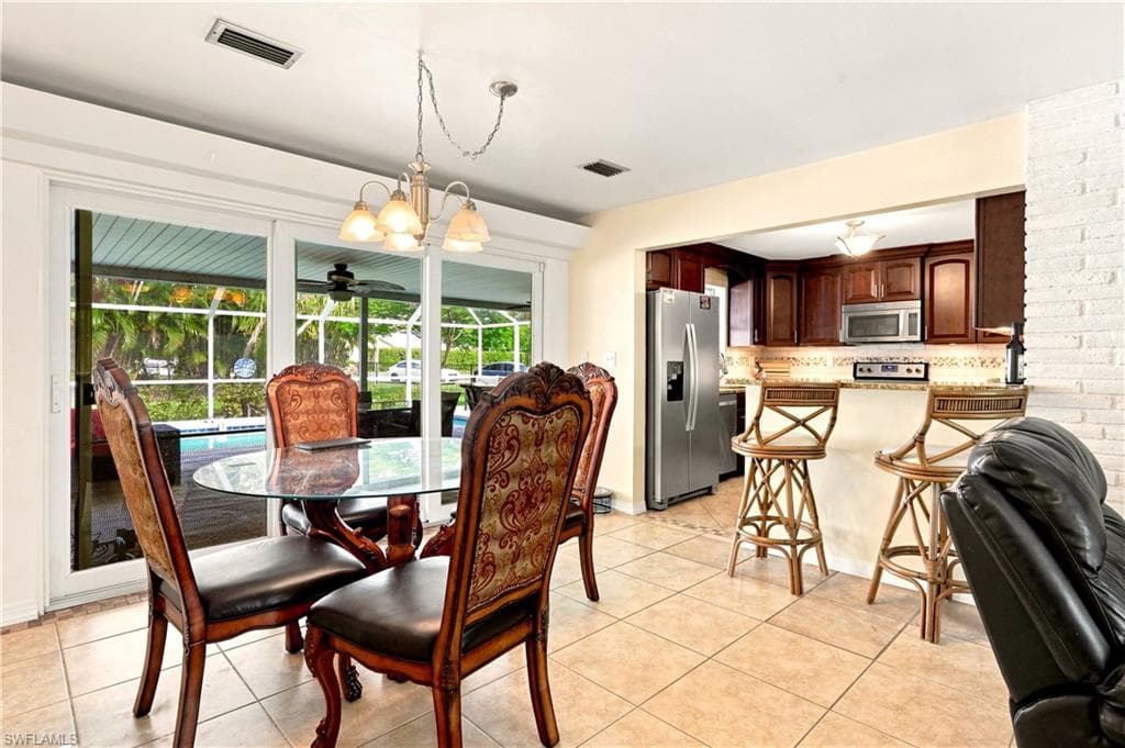 2741 McGregor BLVD-10