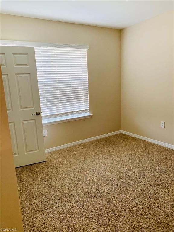3076 Royal Gardens AVE-5