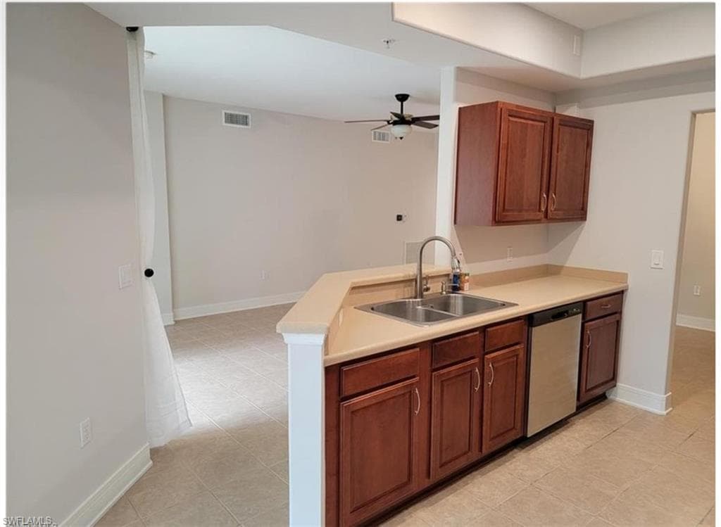 1315 Henley ST 1003-3