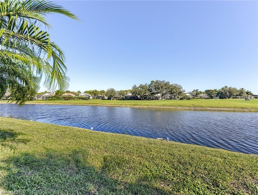 8529 Fairway Bend DR-3
