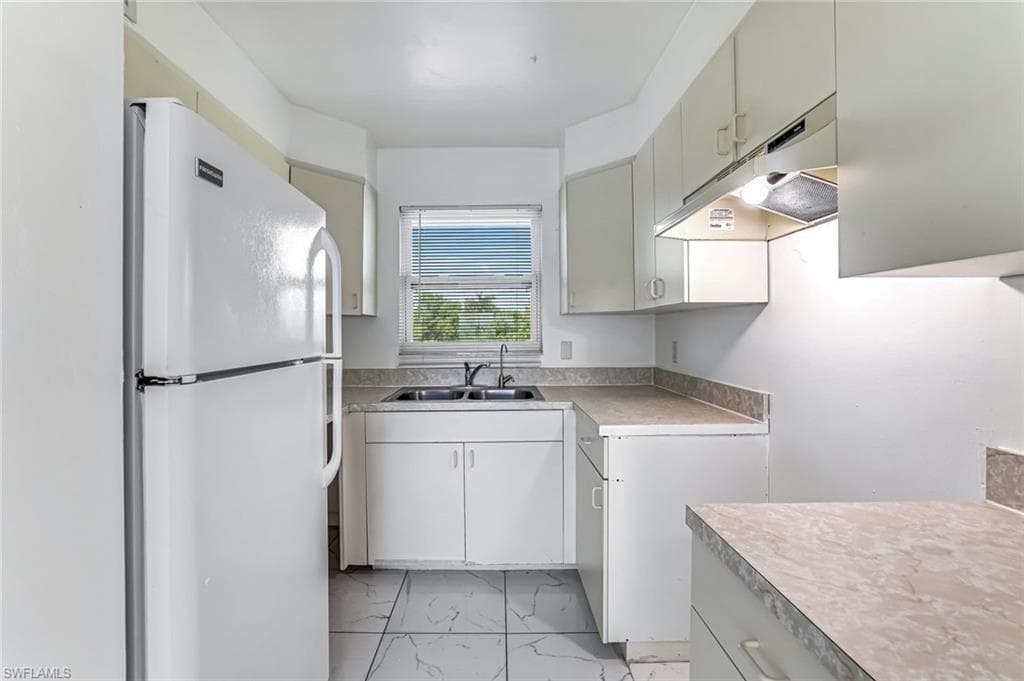 1000 Manatee RD A306-7