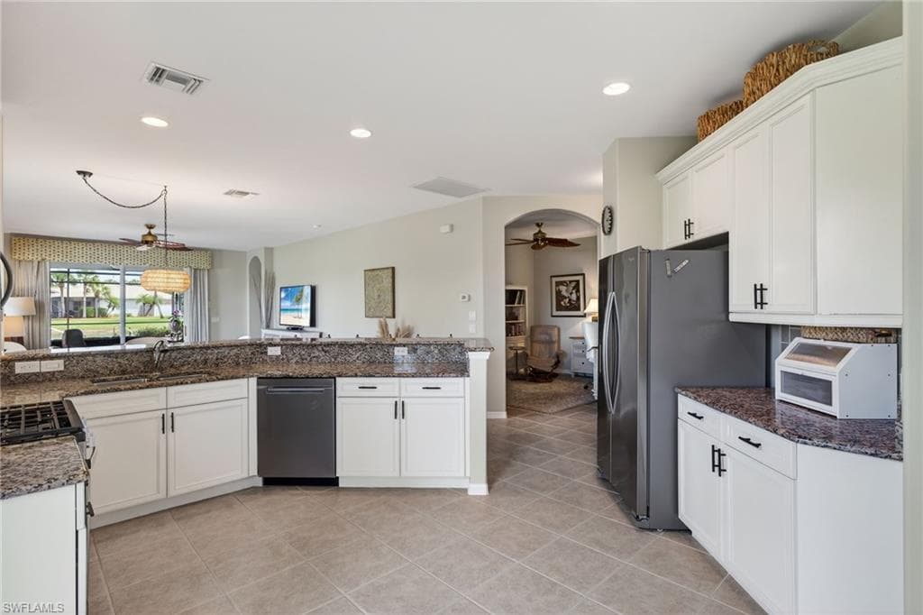 9311 Trieste DR-9