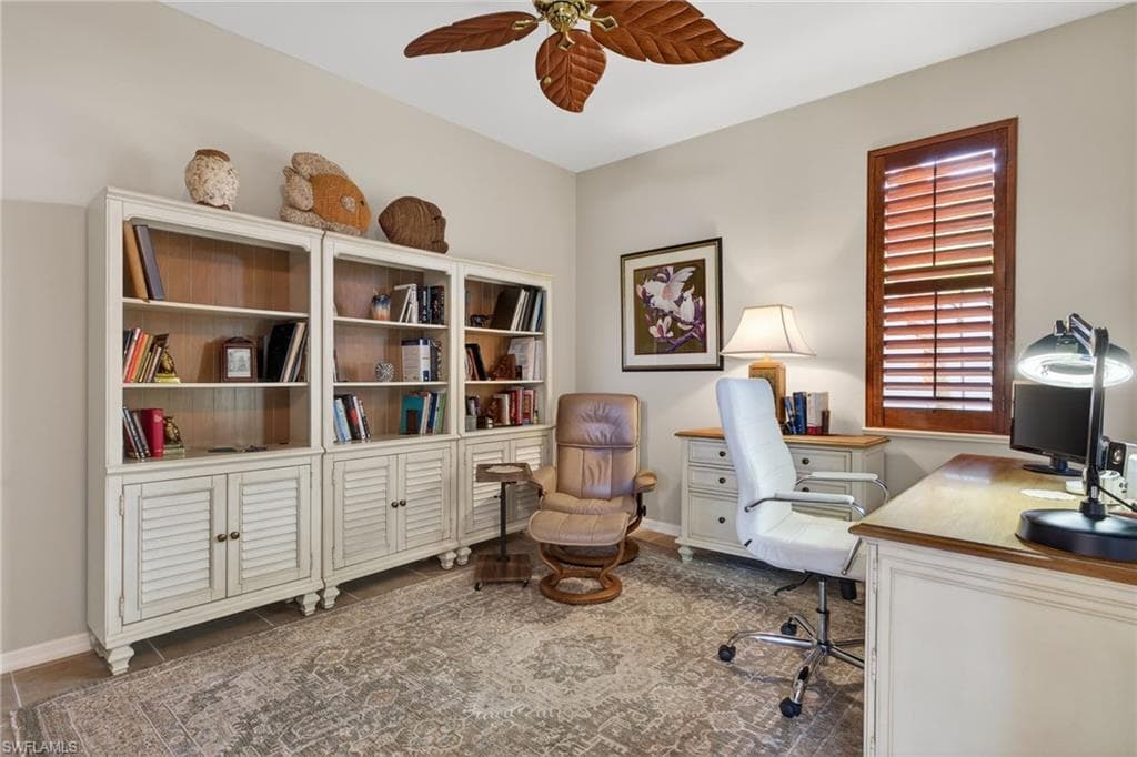 9311 Trieste DR-14