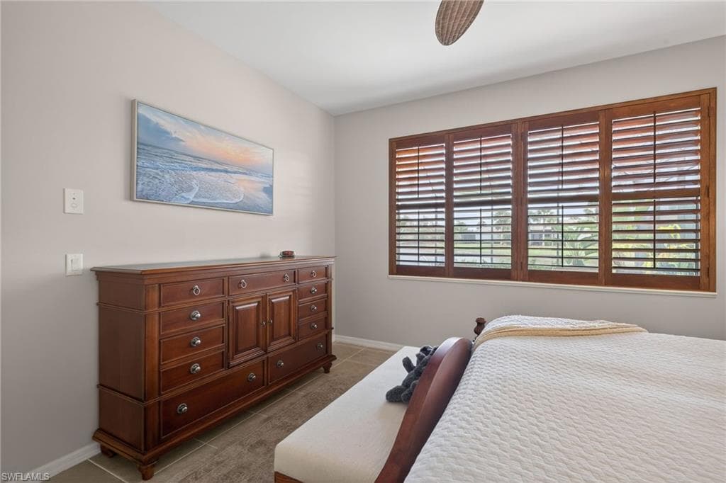 9311 Trieste DR-18