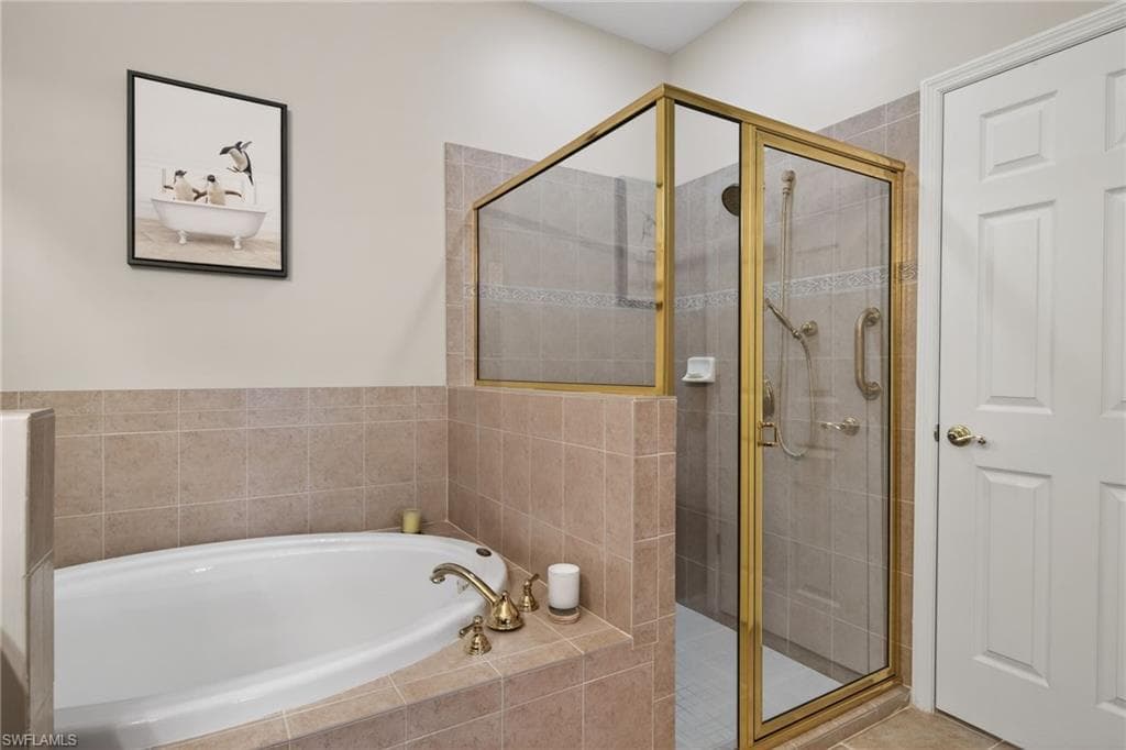 9311 Trieste DR-21