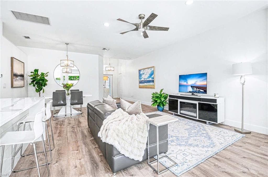 8324 Laurel Lakes BLVD-5